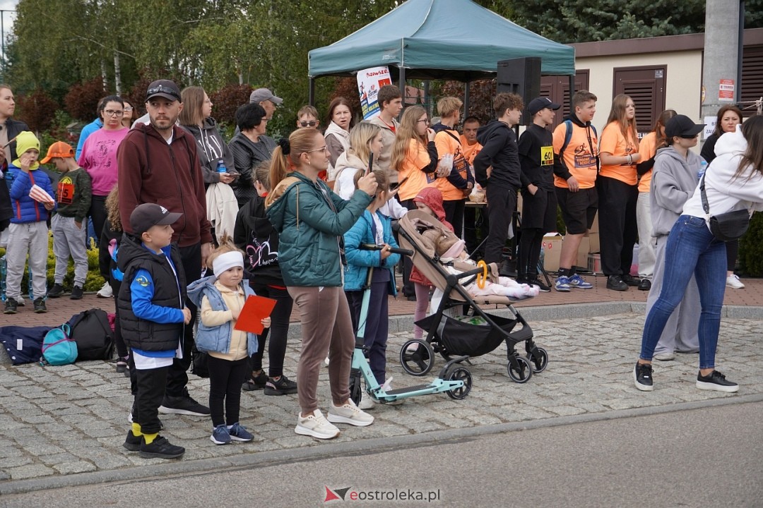 II Festiwal Biegowy i Nordic Walking, o Puchar Wójta Gminy Olszewo-Borki [28.09.2025] - zdjęcie #90 - eOstroleka.pl