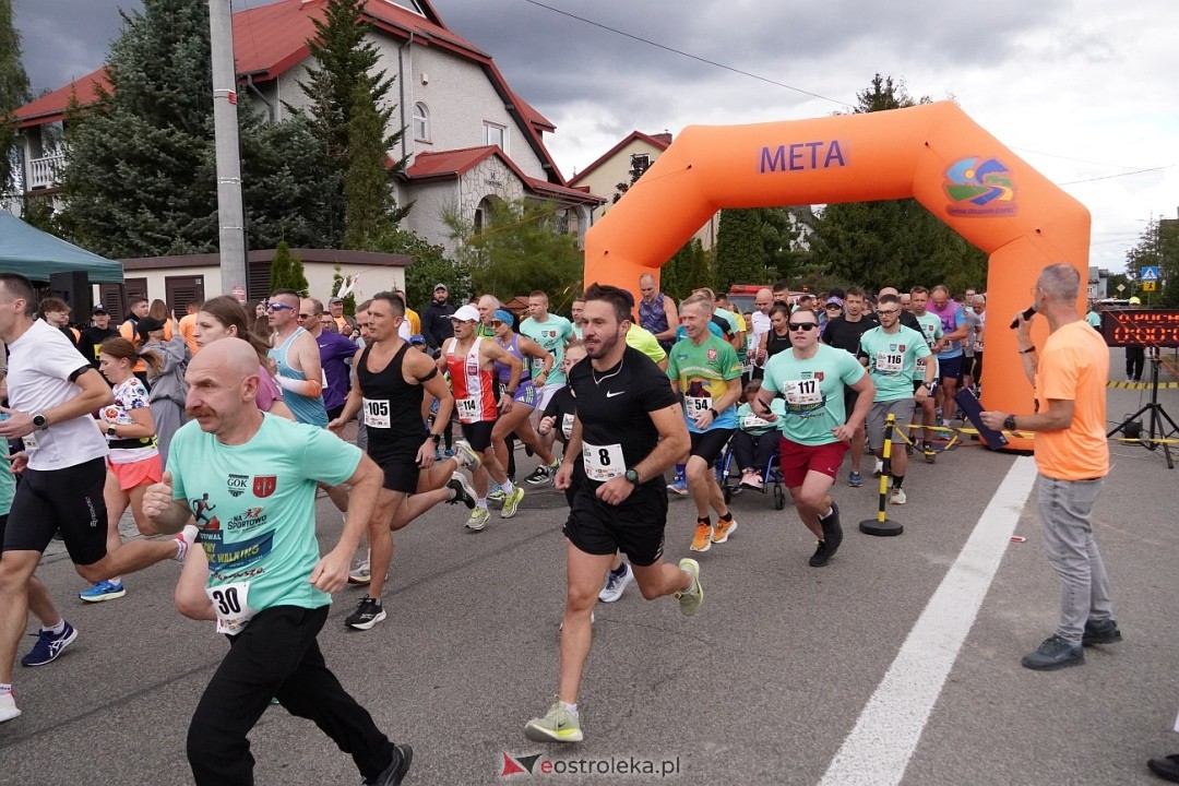 II Festiwal Biegowy i Nordic Walking, o Puchar Wójta Gminy Olszewo-Borki [28.09.2025] - zdjęcie #81 - eOstroleka.pl