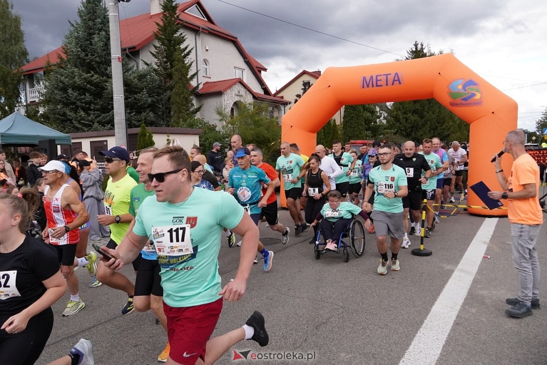 II Festiwal Biegowy i Nordic Walking, o Puchar Wójta Gminy Olszewo-Borki [28.09.2025] - zdjęcie #79 - eOstroleka.pl