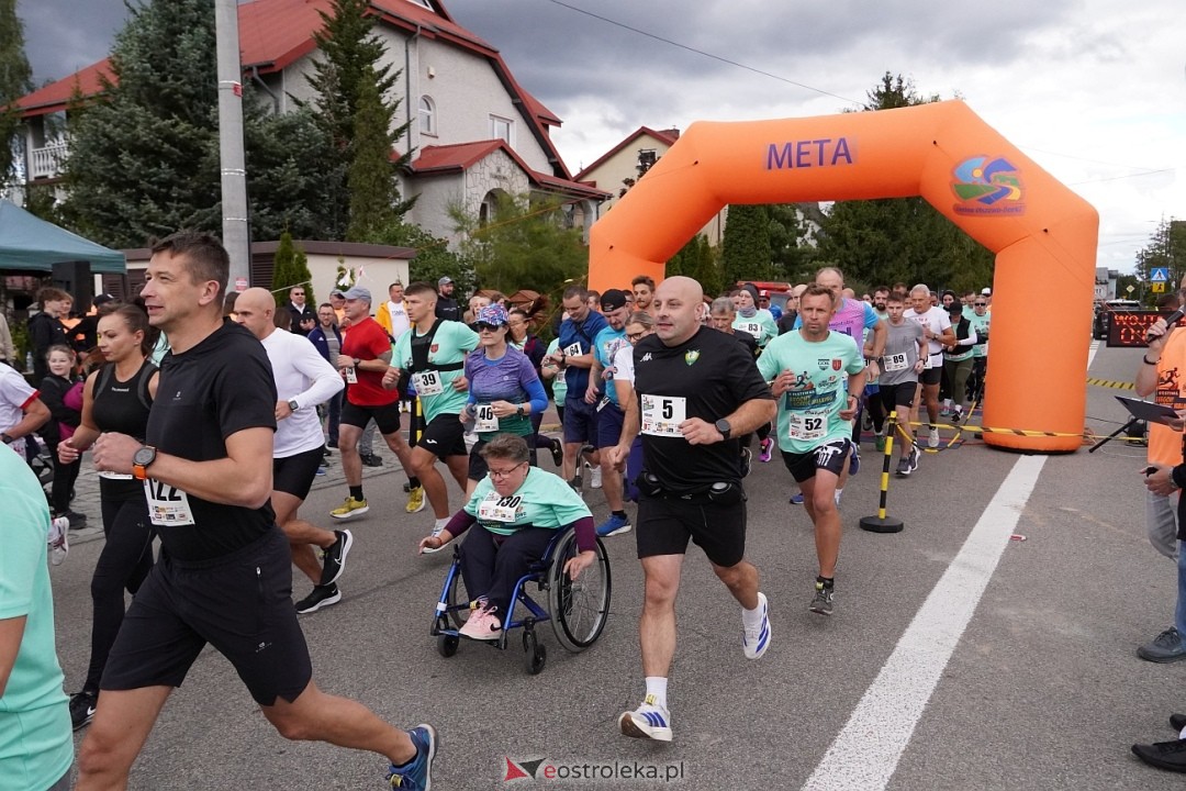 II Festiwal Biegowy i Nordic Walking, o Puchar Wójta Gminy Olszewo-Borki [28.09.2025] - zdjęcie #76 - eOstroleka.pl