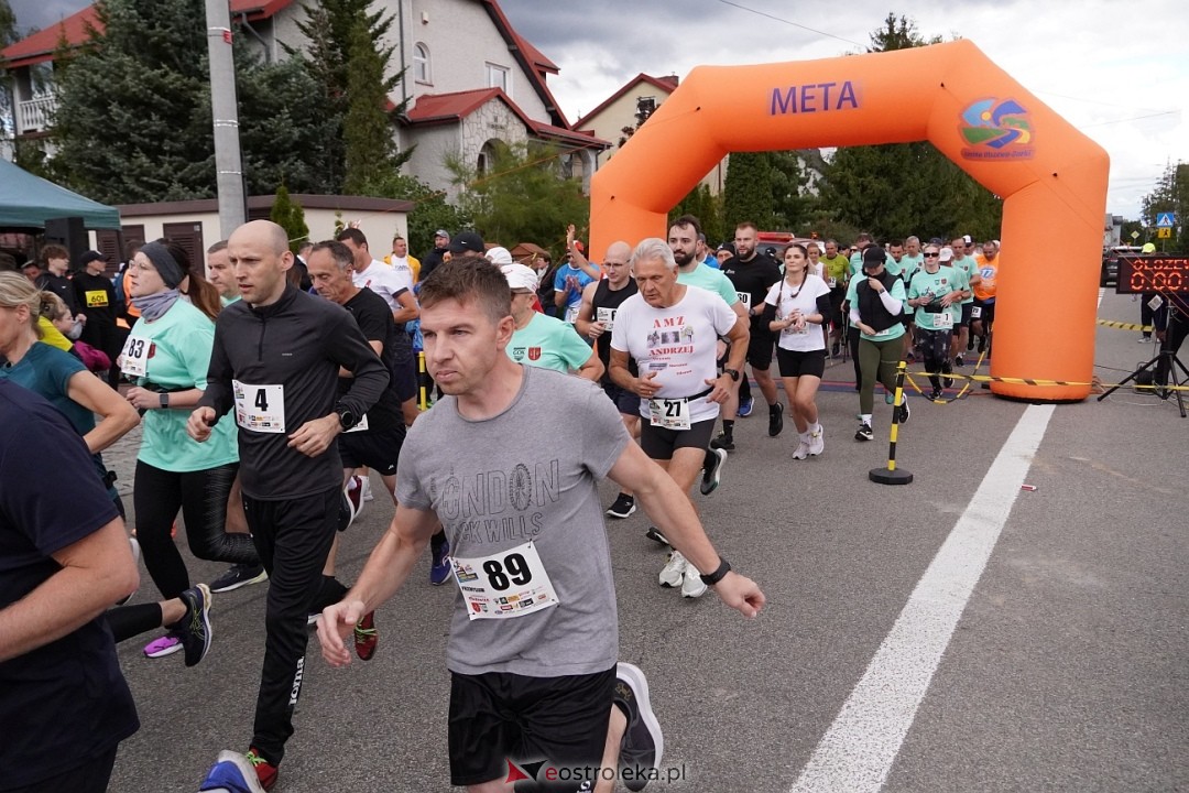 II Festiwal Biegowy i Nordic Walking, o Puchar Wójta Gminy Olszewo-Borki [28.09.2025] - zdjęcie #71 - eOstroleka.pl