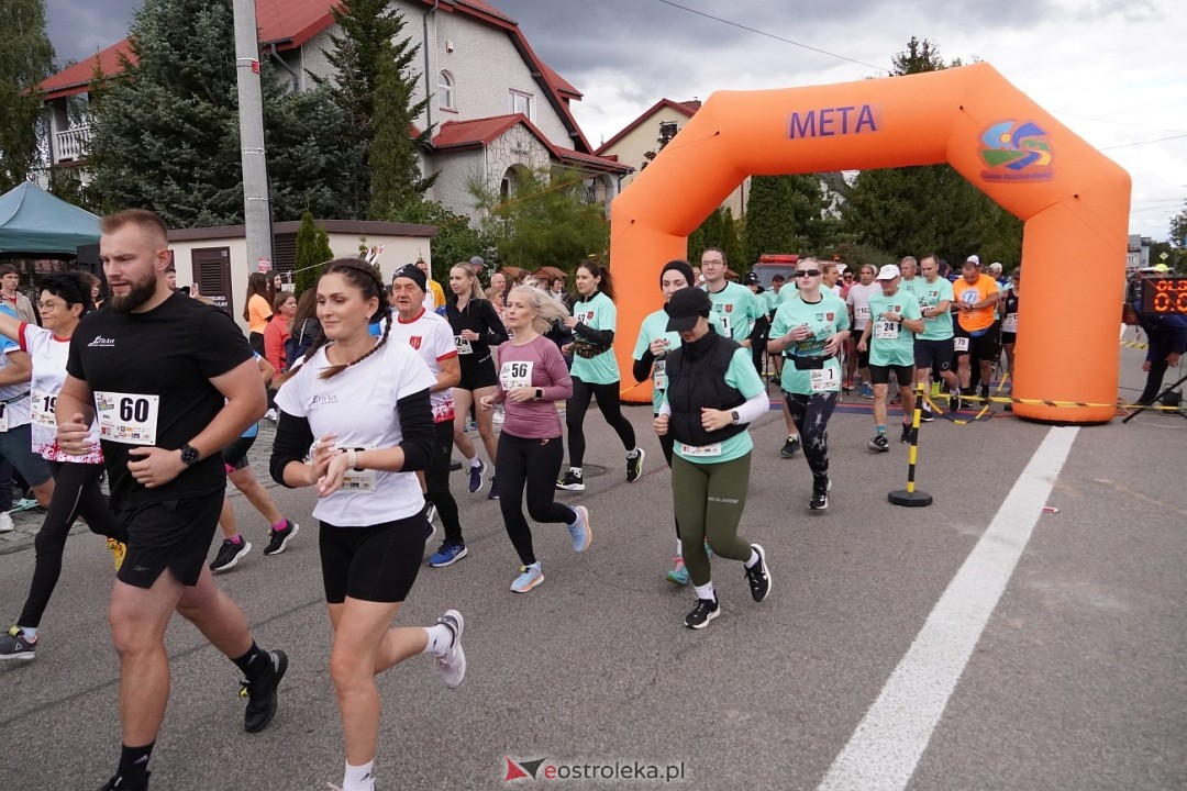 II Festiwal Biegowy i Nordic Walking, o Puchar Wójta Gminy Olszewo-Borki [28.09.2025] - zdjęcie #67 - eOstroleka.pl