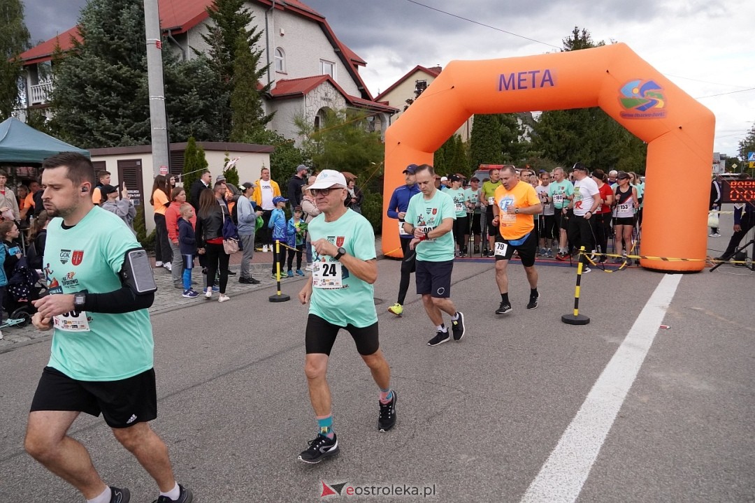 II Festiwal Biegowy i Nordic Walking, o Puchar Wójta Gminy Olszewo-Borki [28.09.2025] - zdjęcie #62 - eOstroleka.pl