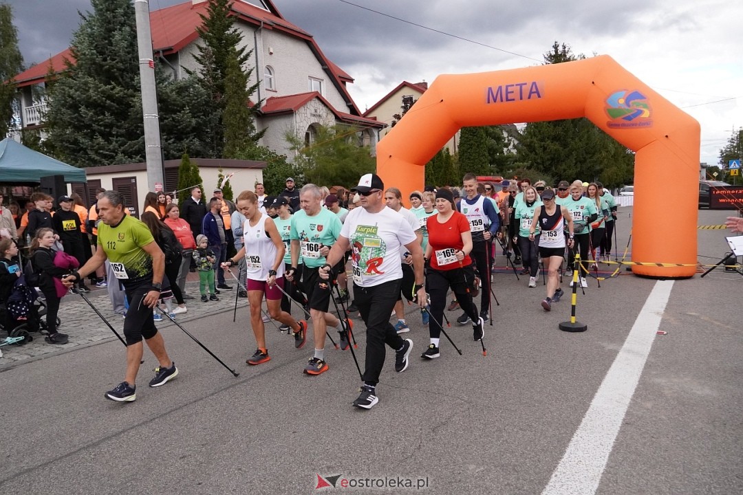 II Festiwal Biegowy i Nordic Walking, o Puchar Wójta Gminy Olszewo-Borki [28.09.2025] - zdjęcie #58 - eOstroleka.pl