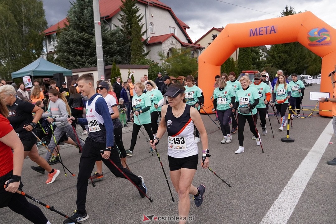 II Festiwal Biegowy i Nordic Walking, o Puchar Wójta Gminy Olszewo-Borki [28.09.2025] - zdjęcie #56 - eOstroleka.pl