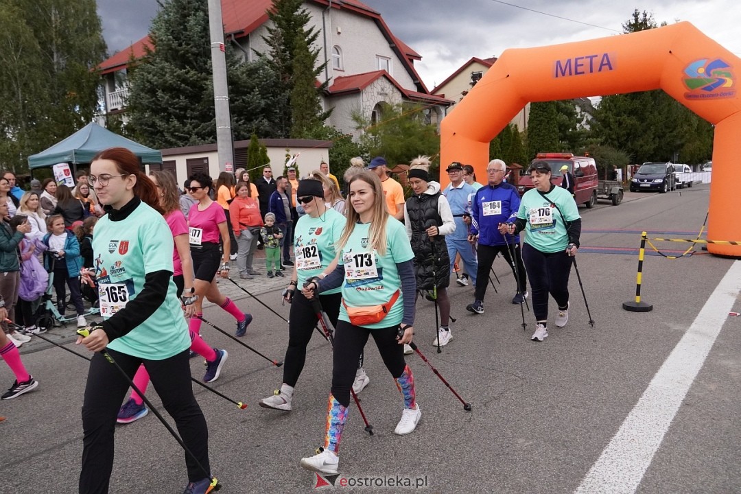 II Festiwal Biegowy i Nordic Walking, o Puchar Wójta Gminy Olszewo-Borki [28.09.2025] - zdjęcie #50 - eOstroleka.pl
