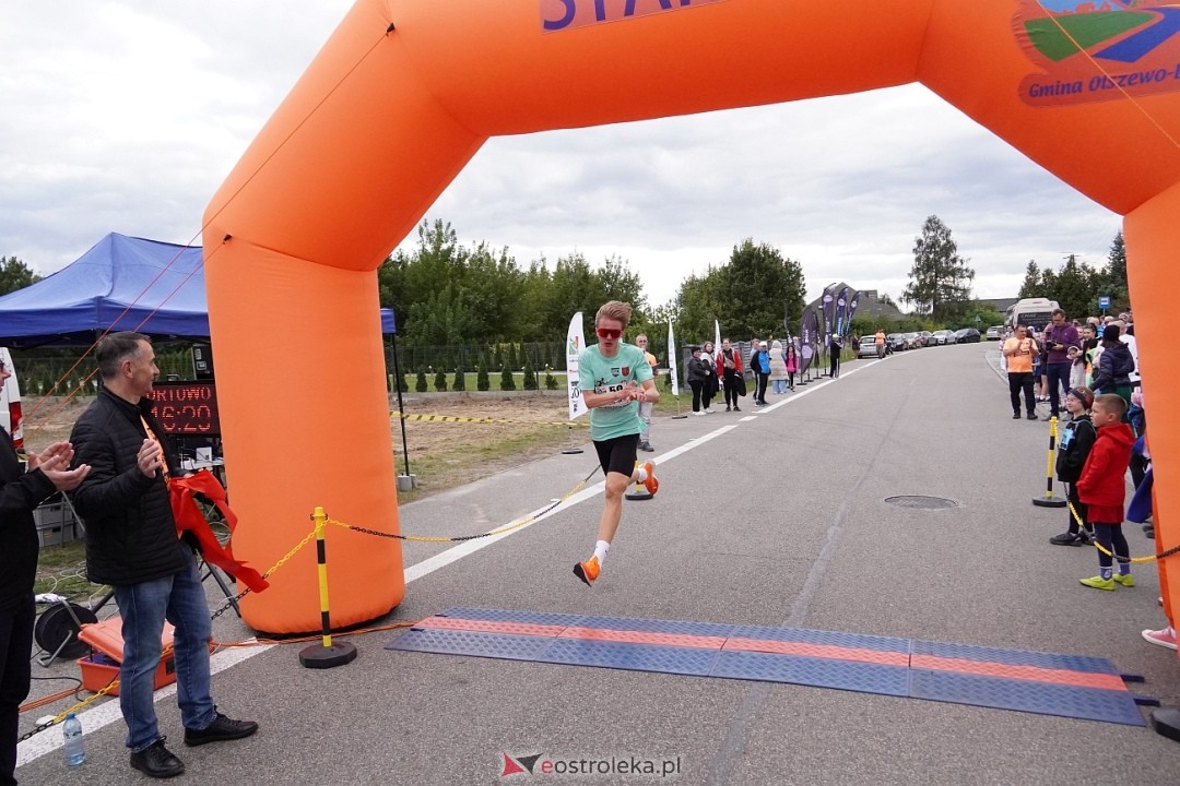 II Festiwal Biegowy i Nordic Walking, o Puchar Wójta Gminy Olszewo-Borki [28.09.2025] - zdjęcie #41 - eOstroleka.pl