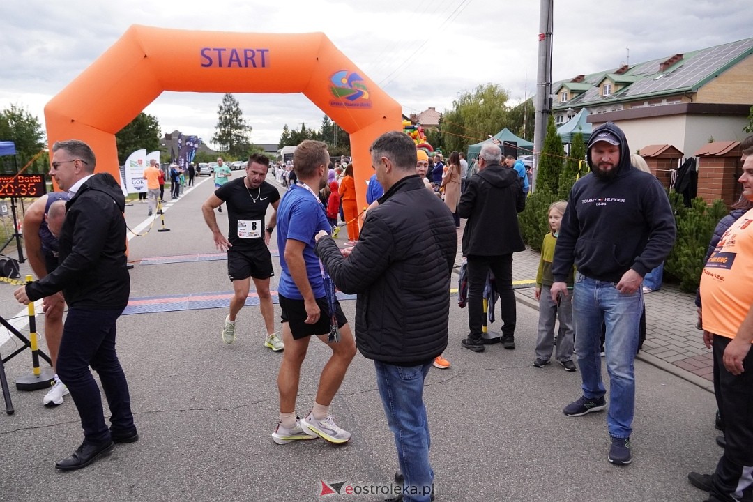 II Festiwal Biegowy i Nordic Walking, o Puchar Wójta Gminy Olszewo-Borki [28.09.2025] - zdjęcie #25 - eOstroleka.pl