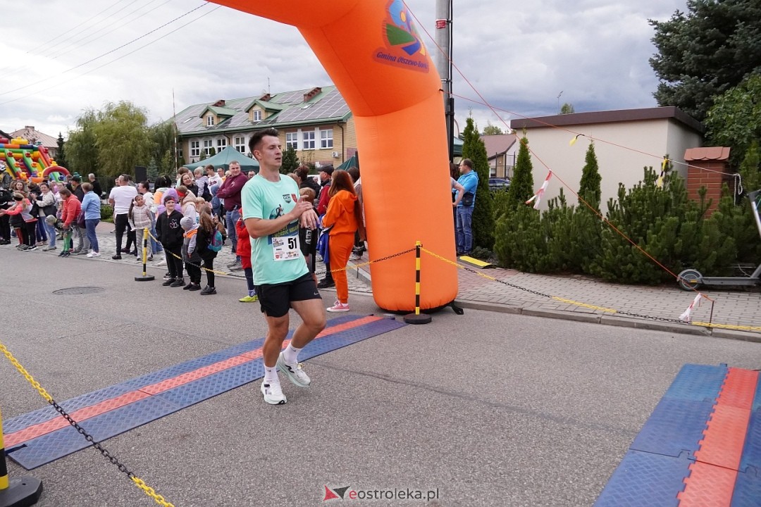II Festiwal Biegowy i Nordic Walking, o Puchar Wójta Gminy Olszewo-Borki [28.09.2025] - zdjęcie #16 - eOstroleka.pl