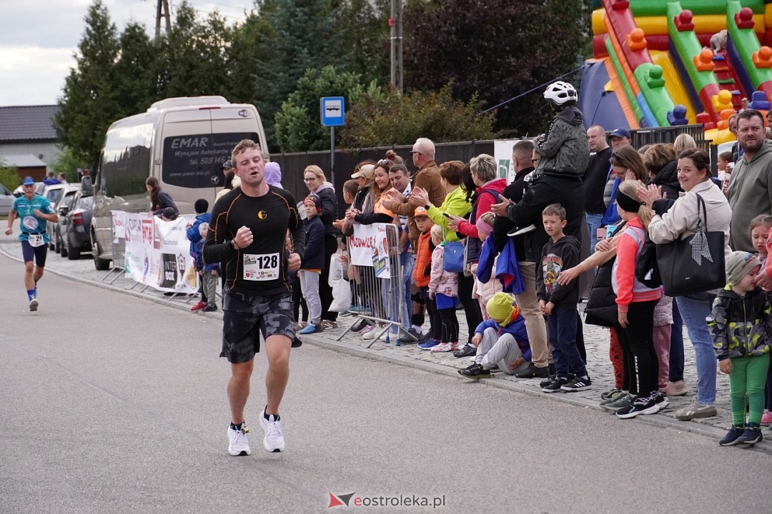 II Festiwal Biegowy i Nordic Walking, o Puchar Wójta Gminy Olszewo-Borki [28.09.2025] - zdjęcie #14 - eOstroleka.pl