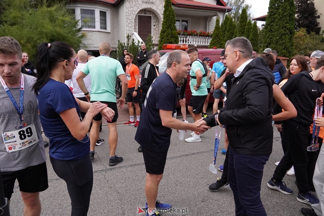 II Festiwal Biegowy i Nordic Walking, o Puchar Wójta Gminy Olszewo-Borki [28.09.2025] - zdjęcie #5 - eOstroleka.pl