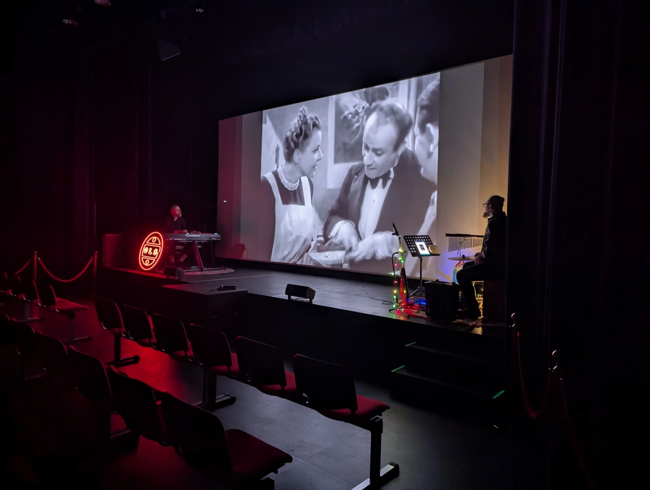 „W starym kinie...” w Muzeum Żołnierzy Wyklętych [28.09.2025] - zdjęcie #3 - eOstroleka.pl