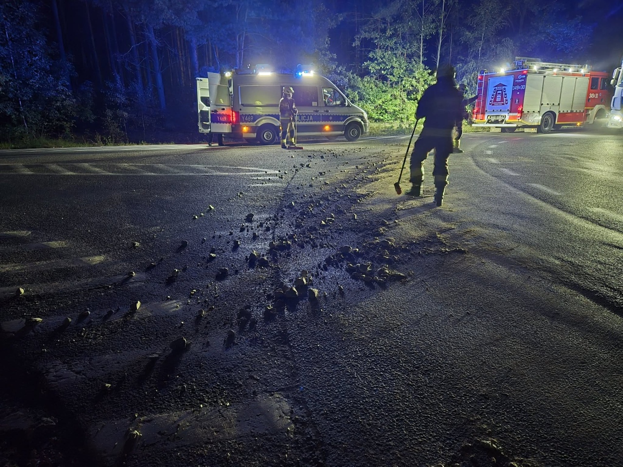 Kłopotliwy incydent na obrzeżach Ostrołęki [01.10.2025] - zdjęcie #8 - eOstroleka.pl