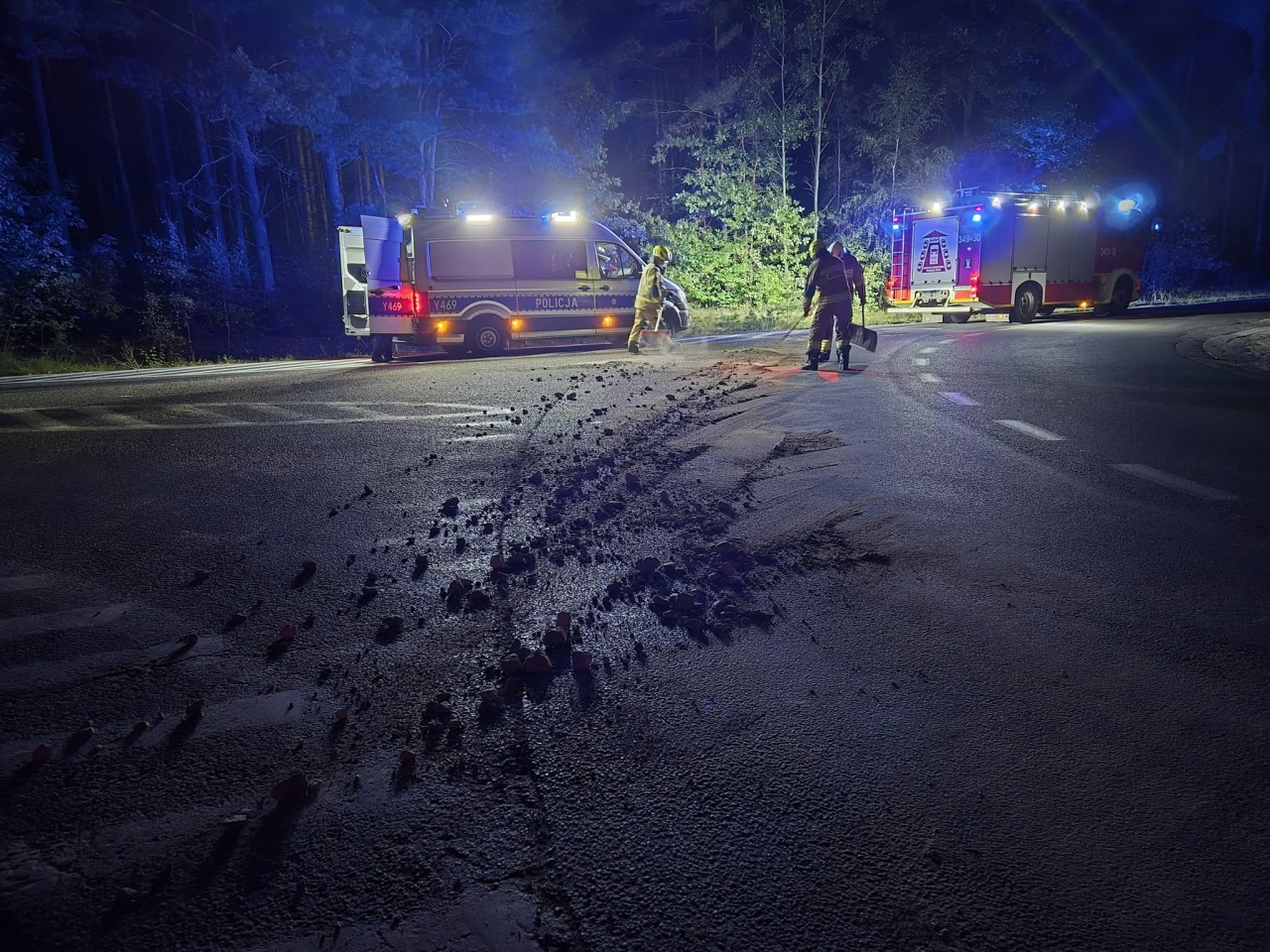 Kłopotliwy incydent na obrzeżach Ostrołęki [01.10.2025] - zdjęcie #6 - eOstroleka.pl