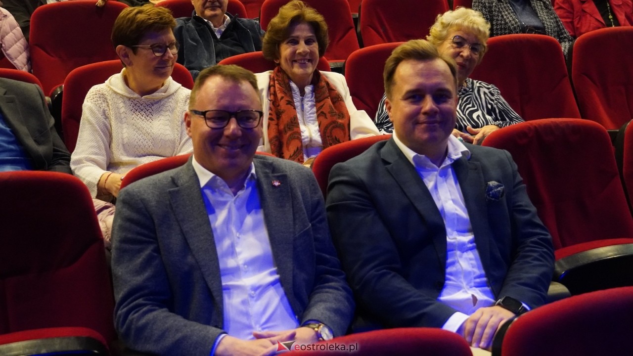 Inauguracja roku Ostrołęckiego Uniwersytetu Trzeciego Wieku [01.10.2025] - zdjęcie #71 - eOstroleka.pl