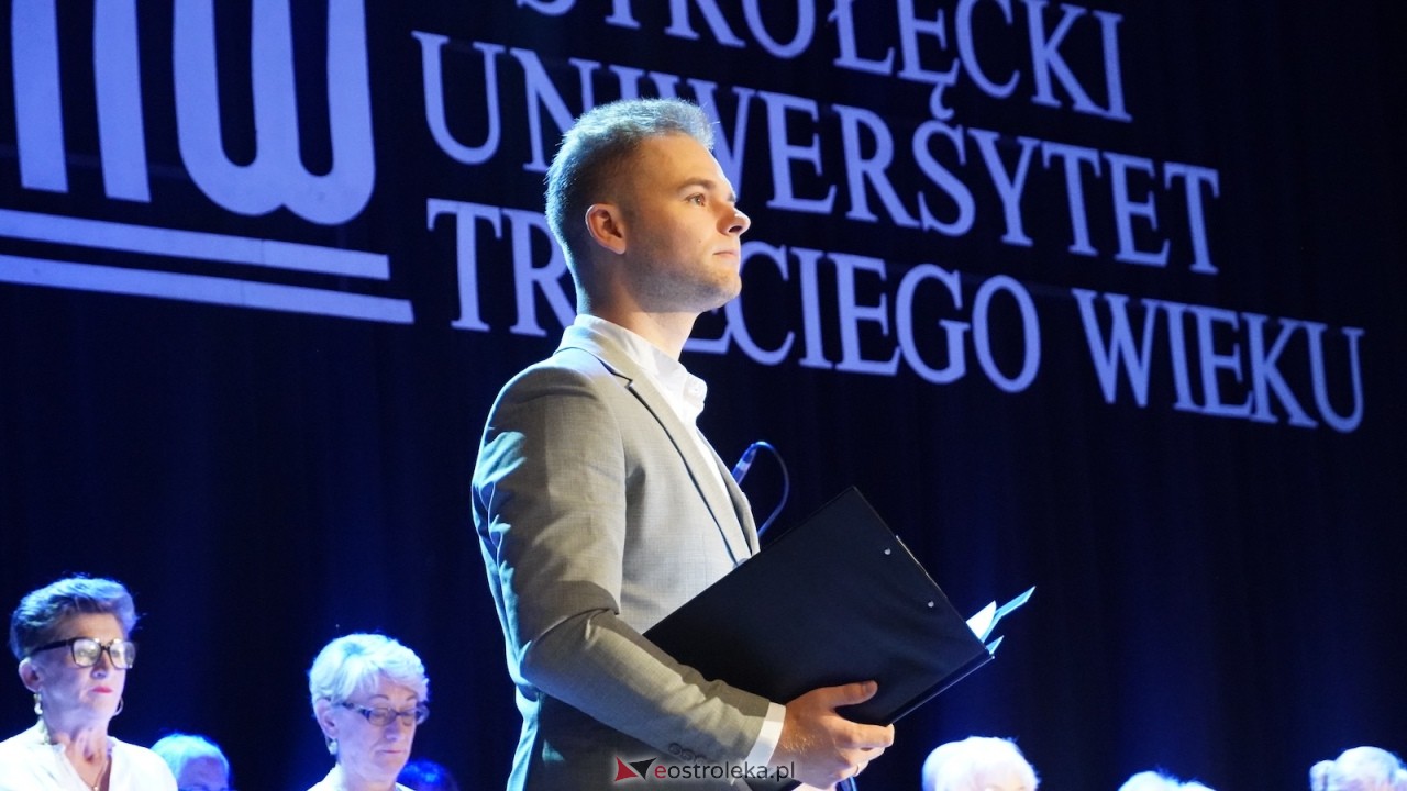 Inauguracja roku Ostrołęckiego Uniwersytetu Trzeciego Wieku [01.10.2025] - zdjęcie #68 - eOstroleka.pl