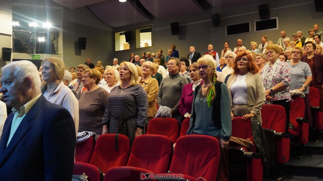 Inauguracja roku Ostrołęckiego Uniwersytetu Trzeciego Wieku [01.10.2025] - zdjęcie #65 - eOstroleka.pl