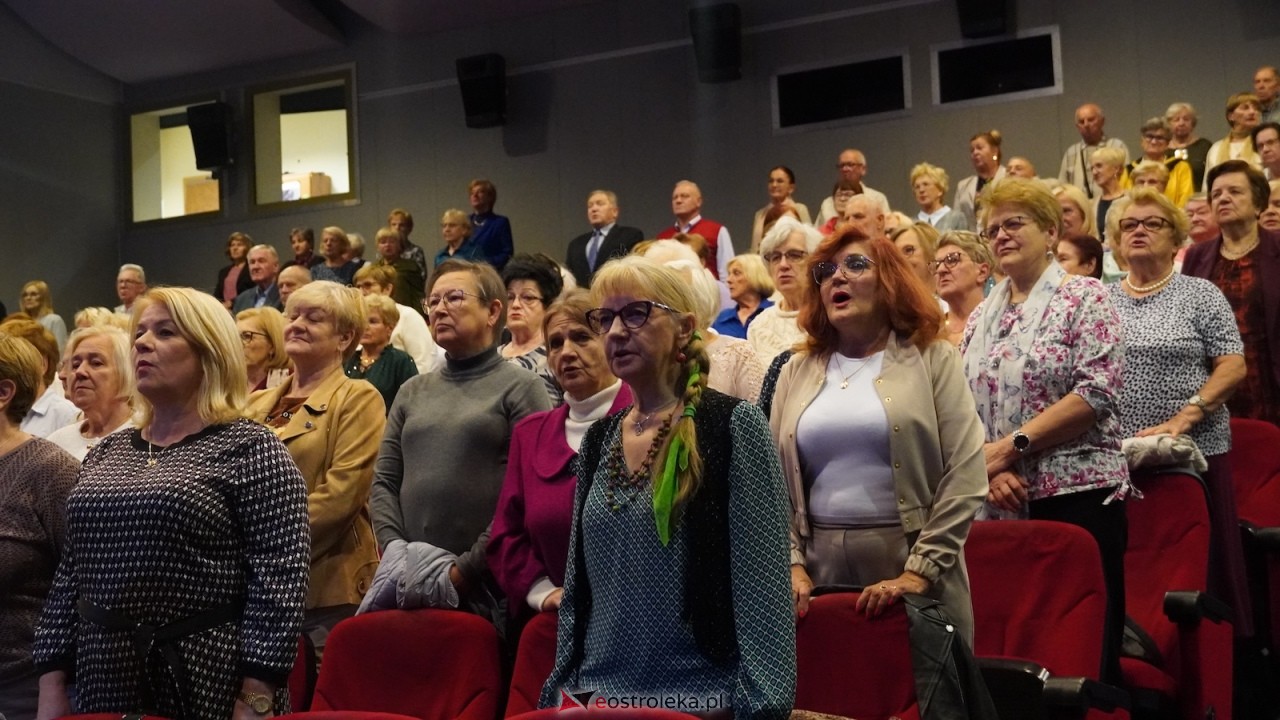 Inauguracja roku Ostrołęckiego Uniwersytetu Trzeciego Wieku [01.10.2025] - zdjęcie #64 - eOstroleka.pl