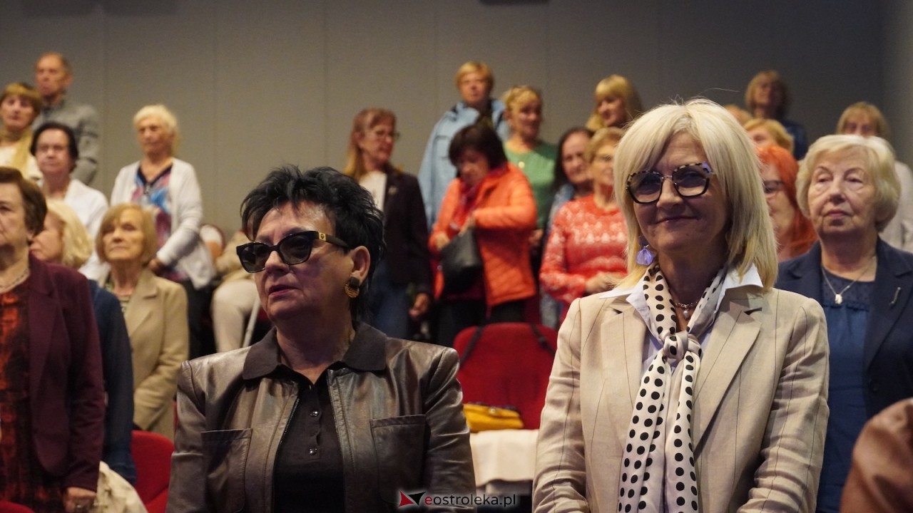 Inauguracja roku Ostrołęckiego Uniwersytetu Trzeciego Wieku [01.10.2025] - zdjęcie #63 - eOstroleka.pl
