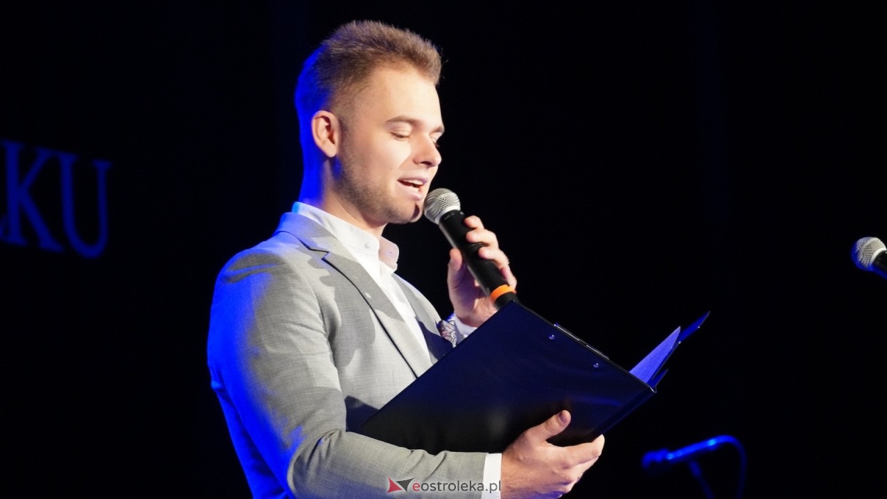 Inauguracja roku Ostrołęckiego Uniwersytetu Trzeciego Wieku [01.10.2025] - zdjęcie #58 - eOstroleka.pl