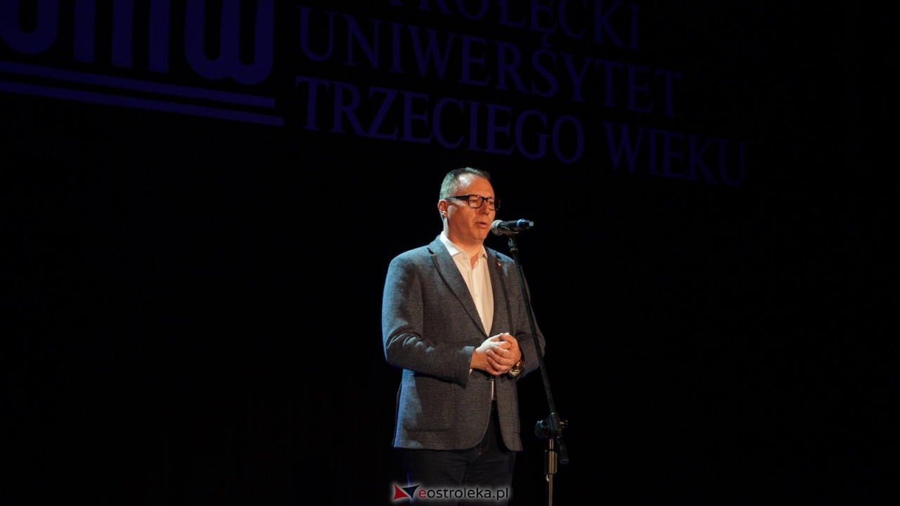 Inauguracja roku Ostrołęckiego Uniwersytetu Trzeciego Wieku [01.10.2025] - zdjęcie #48 - eOstroleka.pl