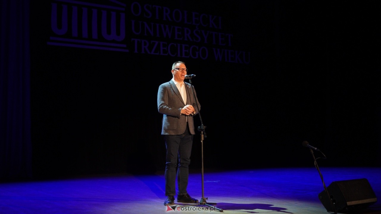 Inauguracja roku Ostrołęckiego Uniwersytetu Trzeciego Wieku [01.10.2025] - zdjęcie #46 - eOstroleka.pl