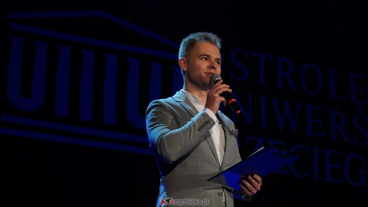Inauguracja roku Ostrołęckiego Uniwersytetu Trzeciego Wieku [01.10.2025] - zdjęcie #43 - eOstroleka.pl
