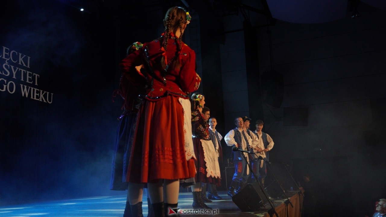 Inauguracja roku Ostrołęckiego Uniwersytetu Trzeciego Wieku [01.10.2025] - zdjęcie #40 - eOstroleka.pl
