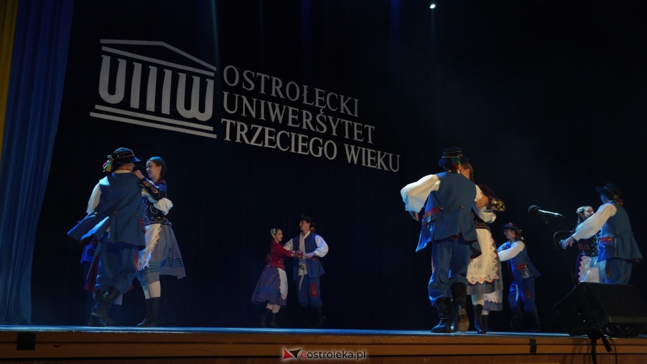 Inauguracja roku Ostrołęckiego Uniwersytetu Trzeciego Wieku [01.10.2025] - zdjęcie #38 - eOstroleka.pl