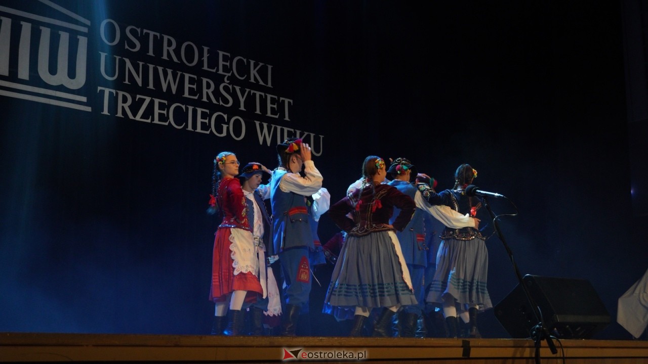 Inauguracja roku Ostrołęckiego Uniwersytetu Trzeciego Wieku [01.10.2025] - zdjęcie #27 - eOstroleka.pl