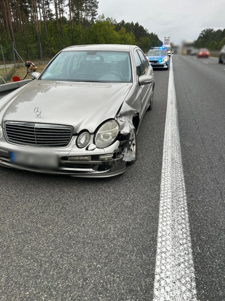 Wypadek w Niegowie na S-8 [02.10.2025] - zdjęcie #3 - eOstroleka.pl