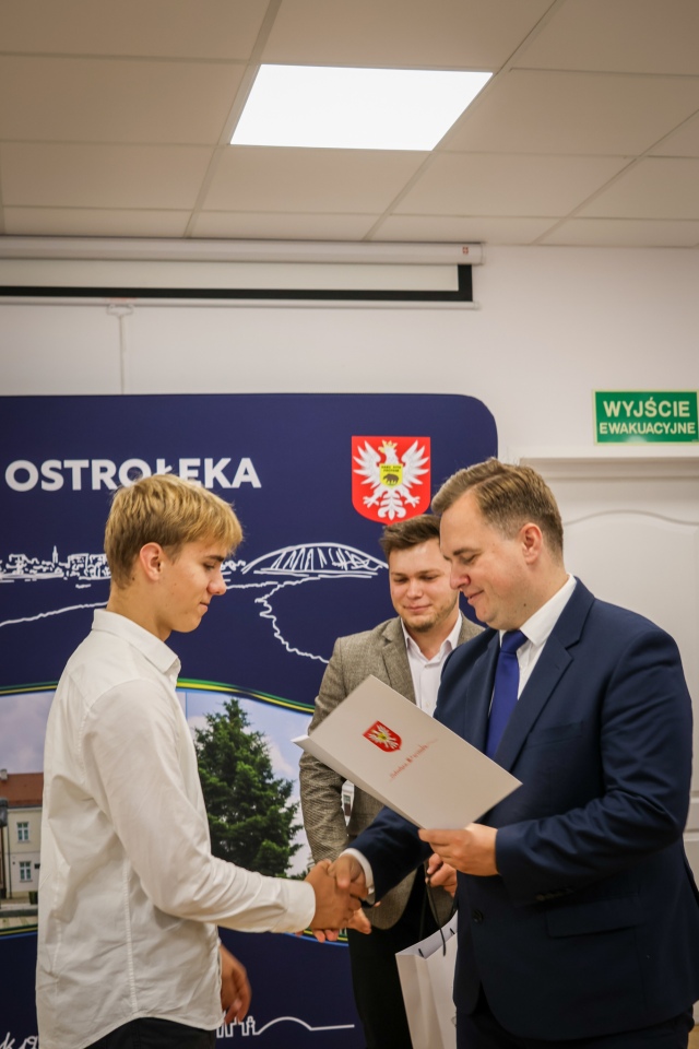 Podsumowanie III kadencji Młodzieżowej Rady Miasta [02.10.2025] - zdjęcie #52 - eOstroleka.pl