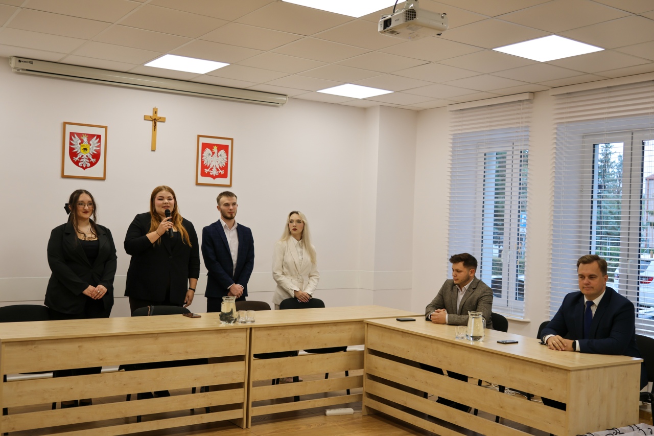 Podsumowanie III kadencji Młodzieżowej Rady Miasta [02.10.2025] - zdjęcie #49 - eOstroleka.pl