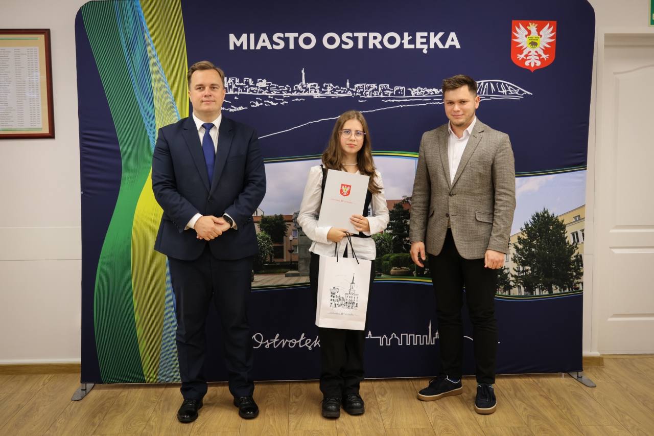 Podsumowanie III kadencji Młodzieżowej Rady Miasta [02.10.2025] - zdjęcie #39 - eOstroleka.pl