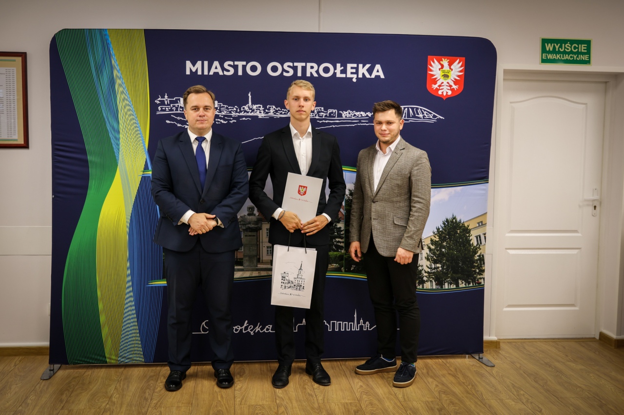 Podsumowanie III kadencji Młodzieżowej Rady Miasta [02.10.2025] - zdjęcie #28 - eOstroleka.pl