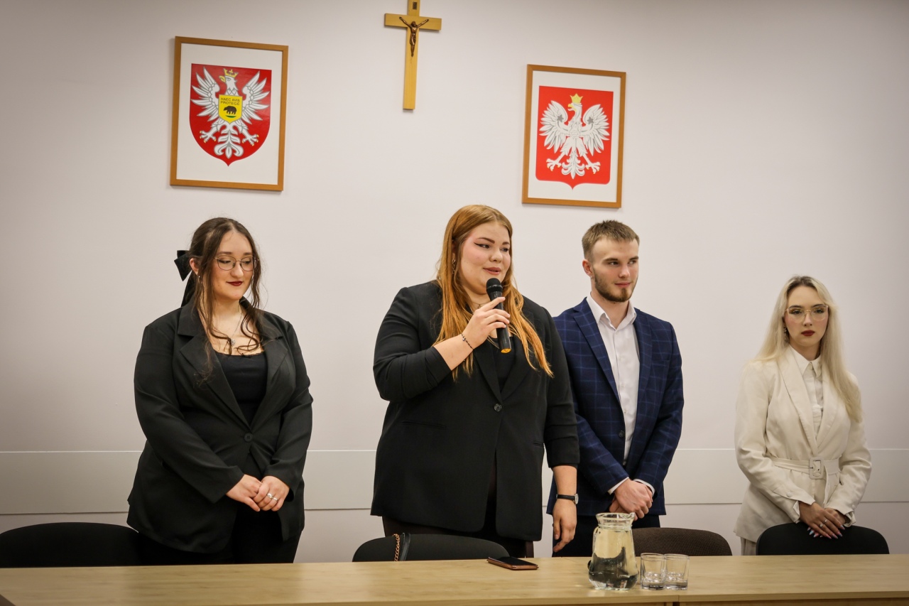 Podsumowanie III kadencji Młodzieżowej Rady Miasta [02.10.2025] - zdjęcie #23 - eOstroleka.pl