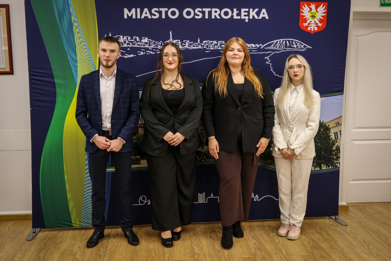 Podsumowanie III kadencji Młodzieżowej Rady Miasta [02.10.2025] - zdjęcie #20 - eOstroleka.pl