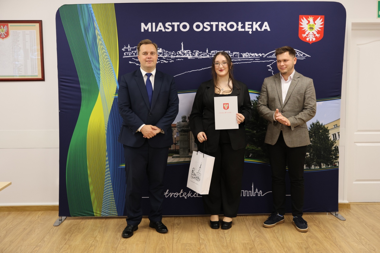 Podsumowanie III kadencji Młodzieżowej Rady Miasta [02.10.2025] - zdjęcie #13 - eOstroleka.pl