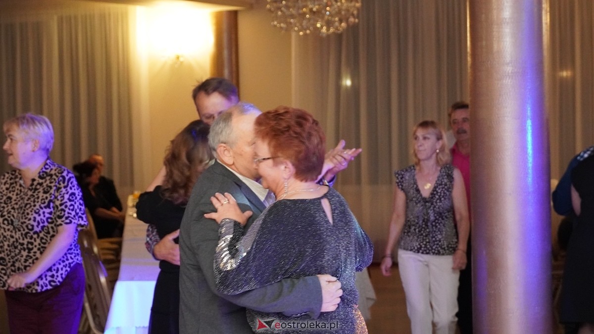 Jak za dawnych lat - potańcówka w gminie Olszewo-Borki [02.10.2025] - zdjęcie #61 - eOstroleka.pl