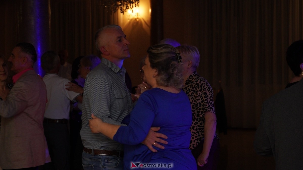Jak za dawnych lat - potańcówka w gminie Olszewo-Borki [02.10.2025] - zdjęcie #60 - eOstroleka.pl