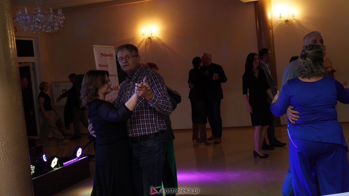 Jak za dawnych lat - potańcówka w gminie Olszewo-Borki [02.10.2025] - zdjęcie #46 - eOstroleka.pl