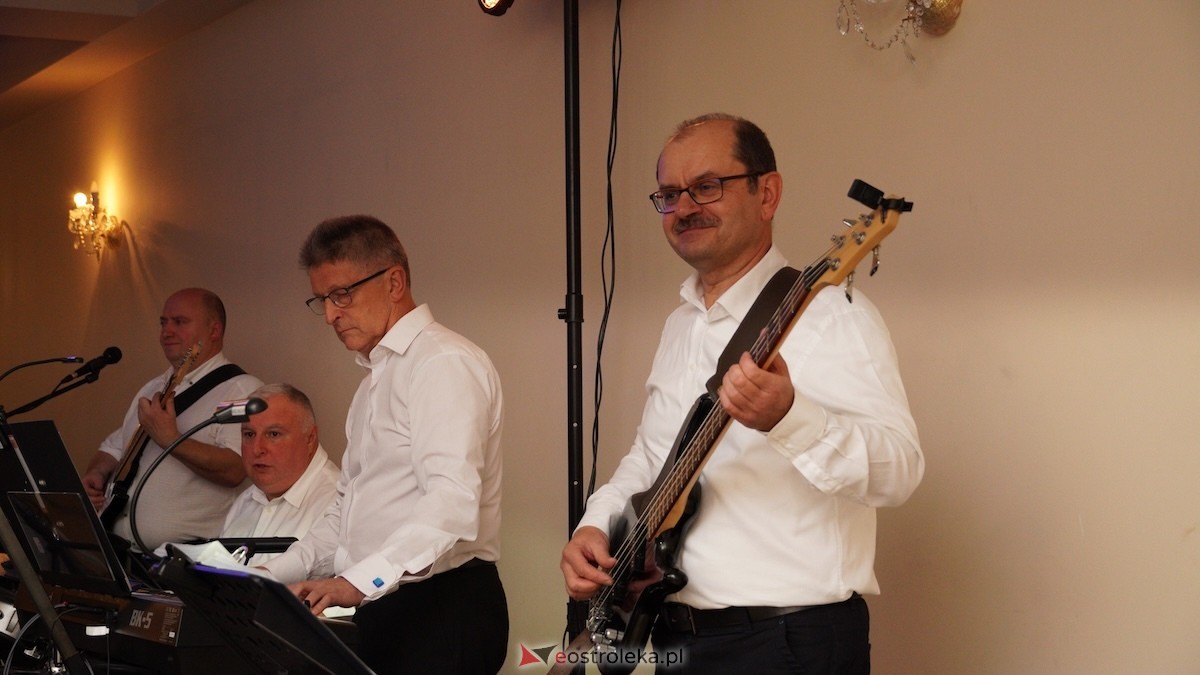 Jak za dawnych lat - potańcówka w gminie Olszewo-Borki [02.10.2025] - zdjęcie #45 - eOstroleka.pl