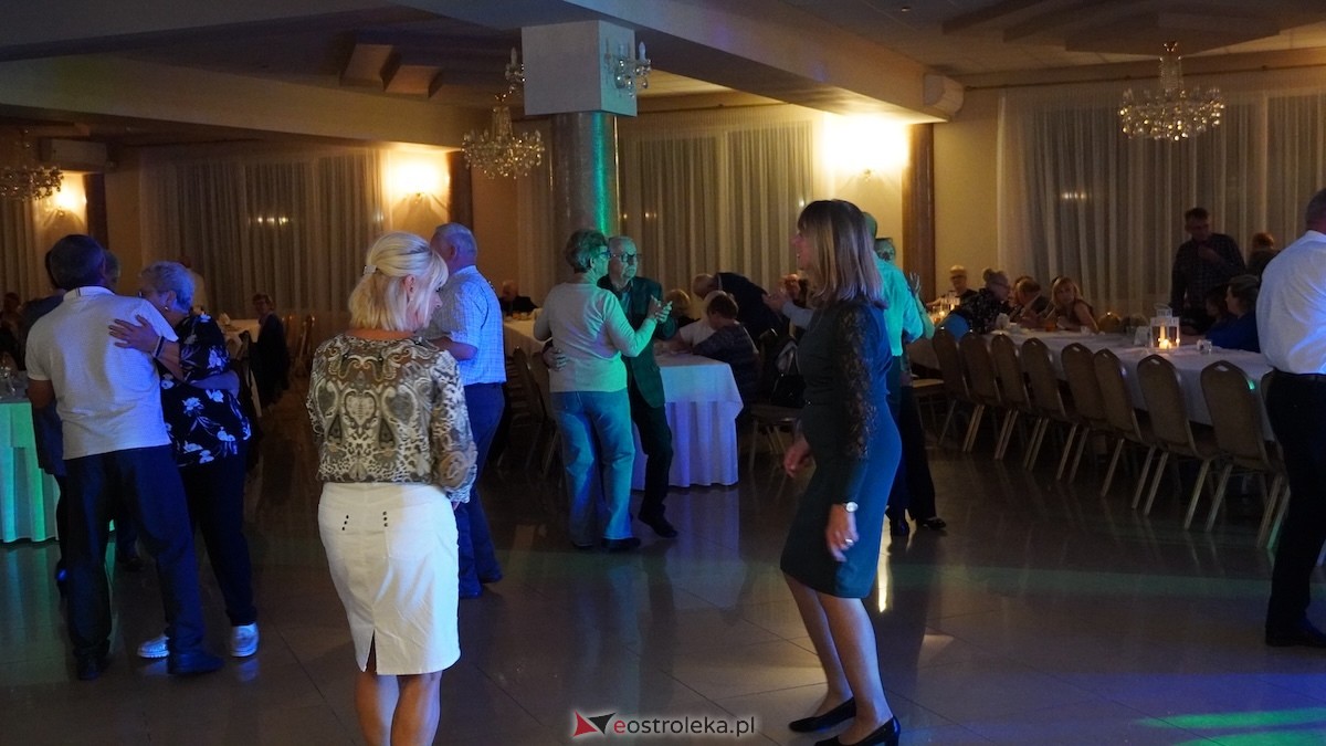 Jak za dawnych lat - potańcówka w gminie Olszewo-Borki [02.10.2025] - zdjęcie #26 - eOstroleka.pl