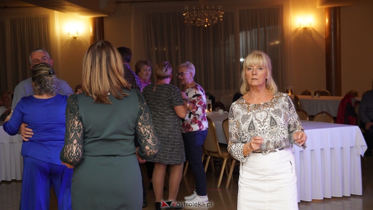 Jak za dawnych lat - potańcówka w gminie Olszewo-Borki [02.10.2025] - zdjęcie #20 - eOstroleka.pl