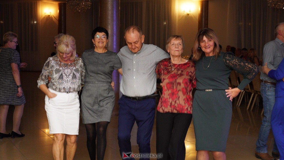 Jak za dawnych lat - potańcówka w gminie Olszewo-Borki [02.10.2025] - zdjęcie #13 - eOstroleka.pl