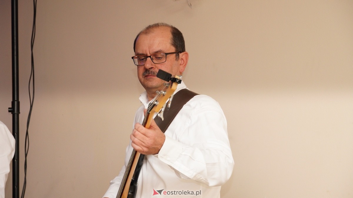 Jak za dawnych lat - potańcówka w gminie Olszewo-Borki [02.10.2025] - zdjęcie #9 - eOstroleka.pl