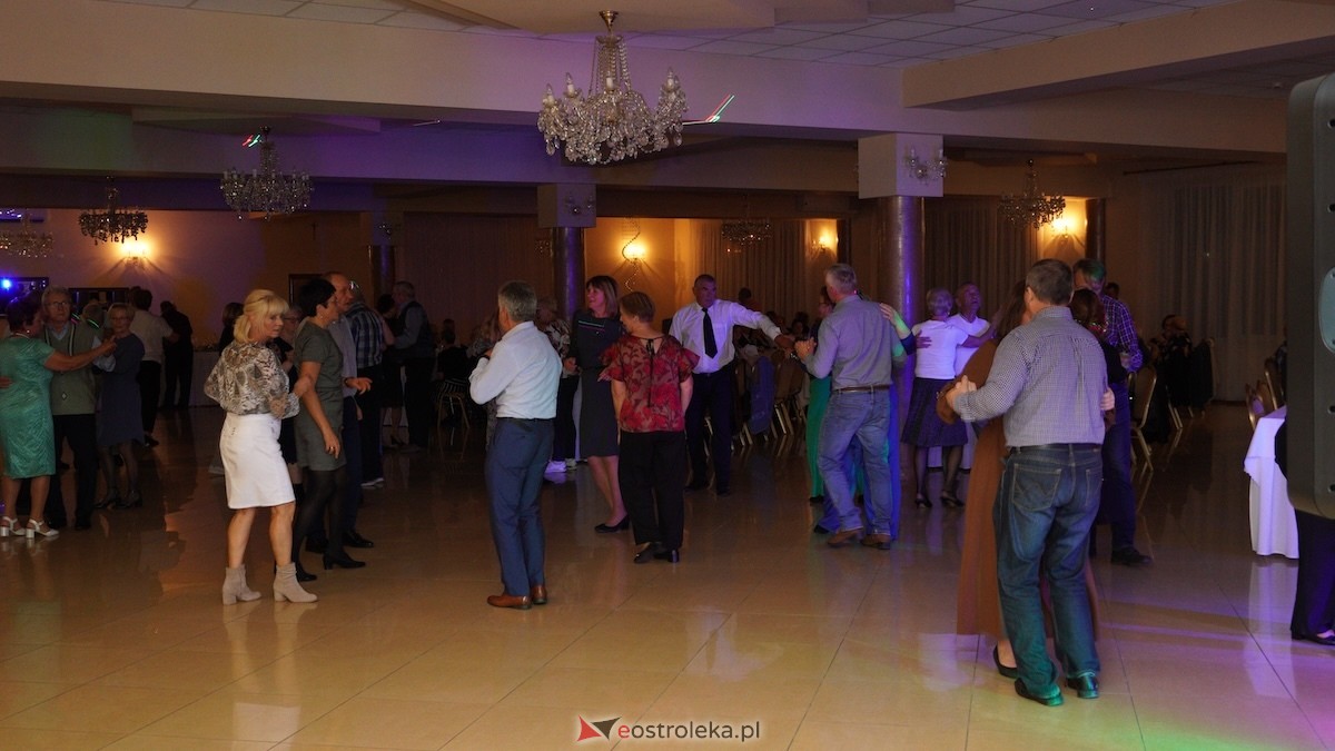 Jak za dawnych lat - potańcówka w gminie Olszewo-Borki [02.10.2025] - zdjęcie #4 - eOstroleka.pl