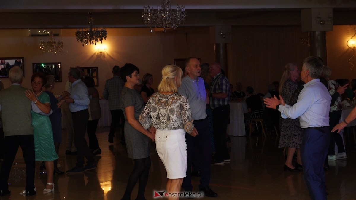 Jak za dawnych lat - potańcówka w gminie Olszewo-Borki [02.10.2025] - zdjęcie #2 - eOstroleka.pl