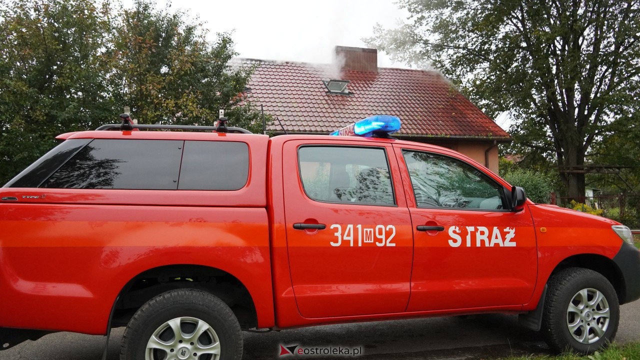 Pożar budynku mieszkalnego w Kruszewie w gminie Goworowo [03.10.2025] - zdjęcie #8 - eOstroleka.pl