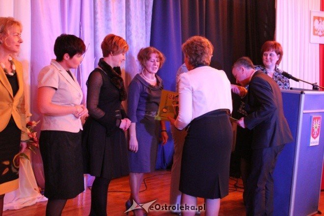 Dzień Edukacji Narodowej: Nargody dla ostrołęckich nauczycieli rozdane (24.X.2011)
 - zdjęcie #13 - eOstroleka.pl